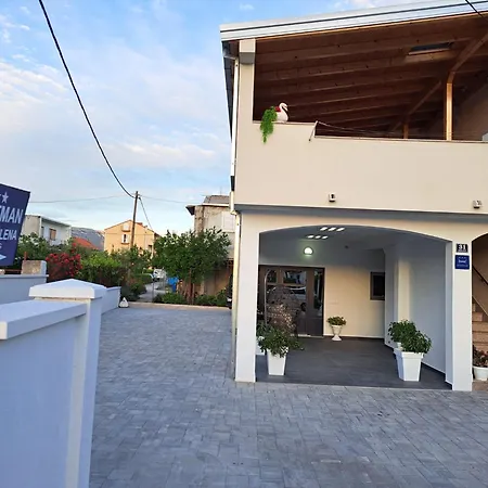 Sego * Kastela